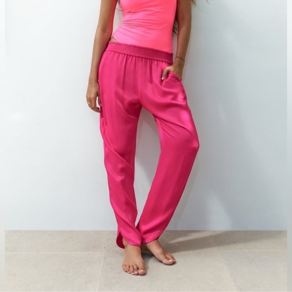 ZARA - WOMEN’S HOT PINK SATIN PANTS - SIZE XS - Picture 3 of 16